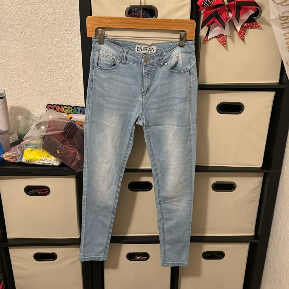 Blue skinny jeans in great shape. Only been worn few times. No stains no rips
